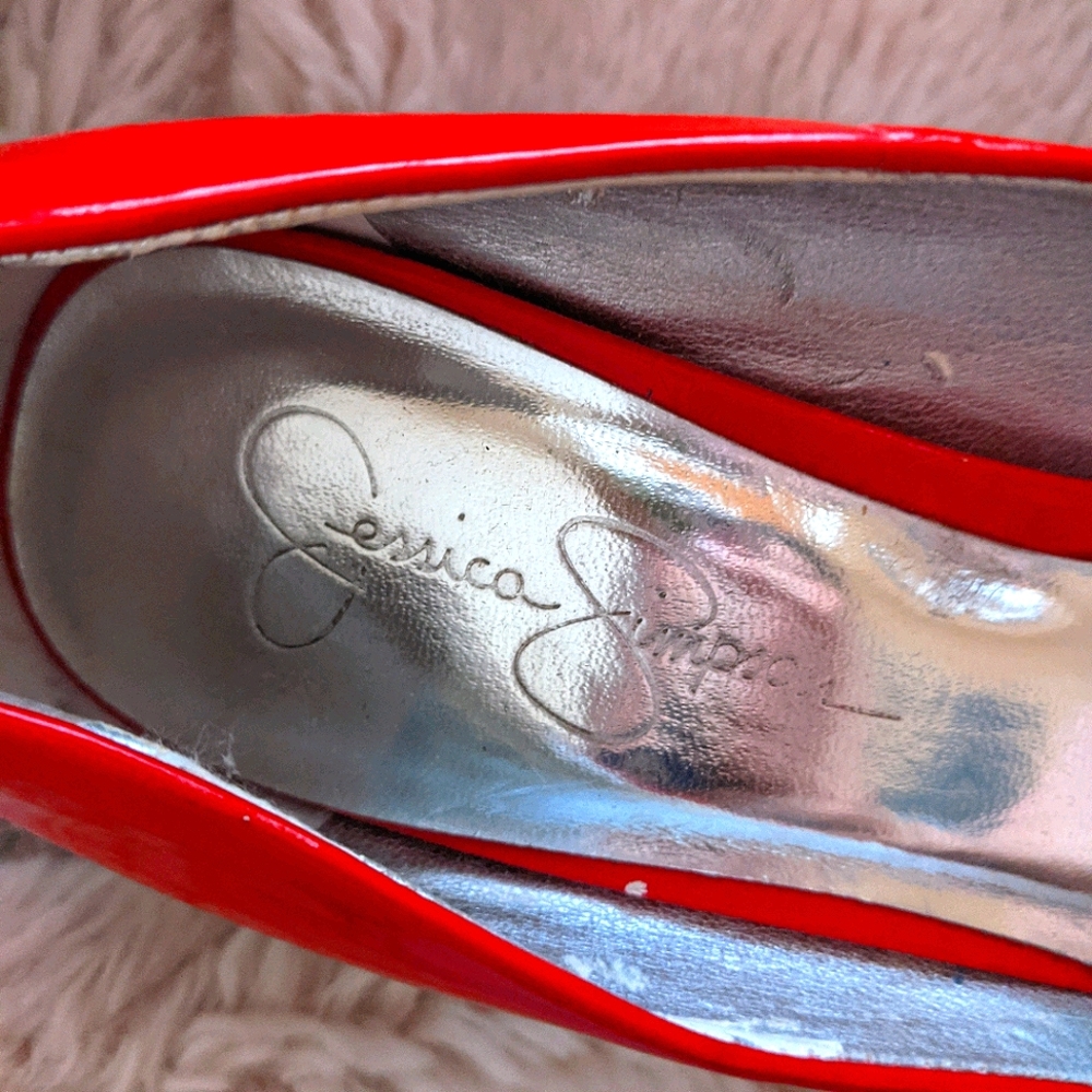 Red Heels - Picture 3 of 3